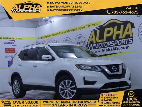 Used 2017 Nissan Rogue SV AWD/4WD image 1