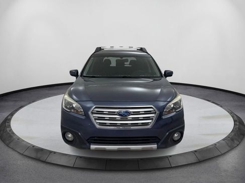 Used 2017 Subaru Outback 3.6R Limited w/ Popular Package #5 image 2