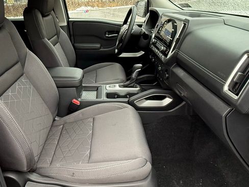 New 2026 Nissan Frontier SV AWD/4WD image 15