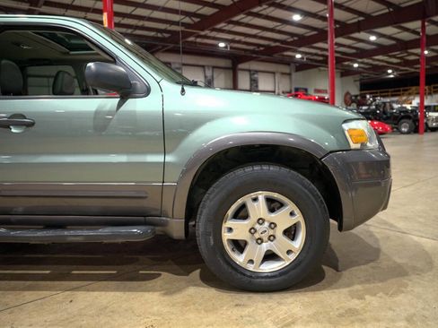 Used 2006 Ford Escape XLT image 11