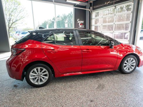 Used 2024 Toyota Corolla SE image 4