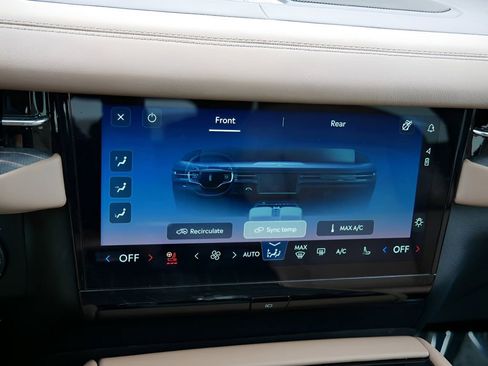 Used 2025 Lincoln Navigator Black Label image 26