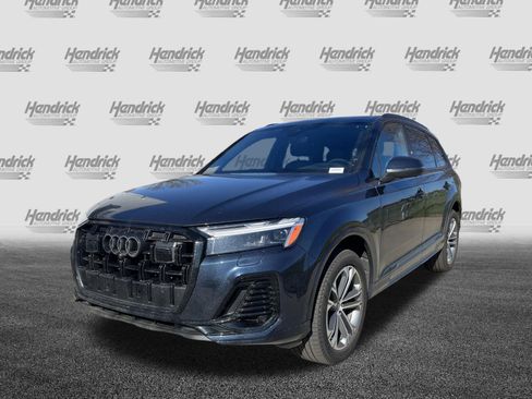 Certified 2025 Audi Q7 2.0T Premium w/ Convenience Plus Package image 6
