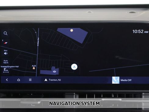 Used 2025 Hyundai Kona SEL FWD image 3