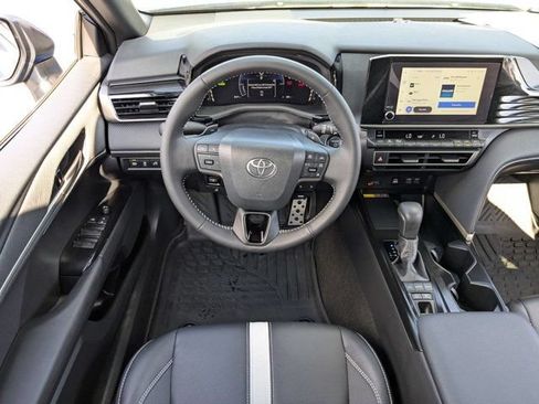 Used 2026 Toyota Camry SE FWD image 15