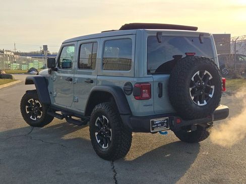 Used 2024 Jeep Wrangler Unlimited Rubicon 4xe w/ Capability Package image 13
