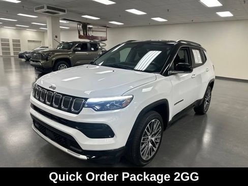 Used 2022 Jeep Compass Limited w/ Elite Group AWD/4WD image 3