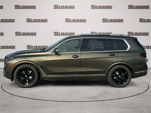 New 2026 BMW X7 xDrive40i w/ Executive Package image 2
