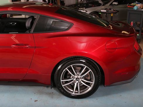 Used 2016 Ford Mustang Premium image 16