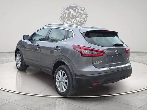Used 2020 Nissan Rogue Sport SV w/ All-Weather Package AWD/4WD image 3