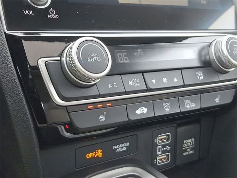 Used 2019 Honda Insight Touring image 19