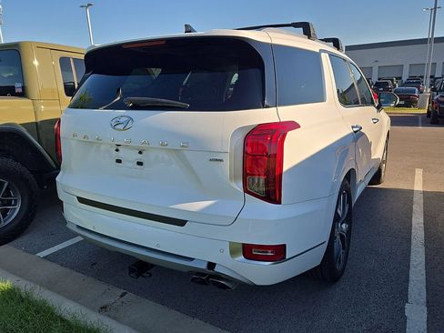 Used 2022 Hyundai Palisade Limited w/ Cargo Package AWD/4WD image 3
