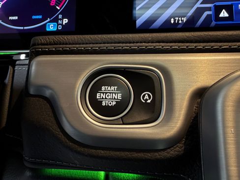 Certified 2025 Mercedes-Benz G 550 image 29