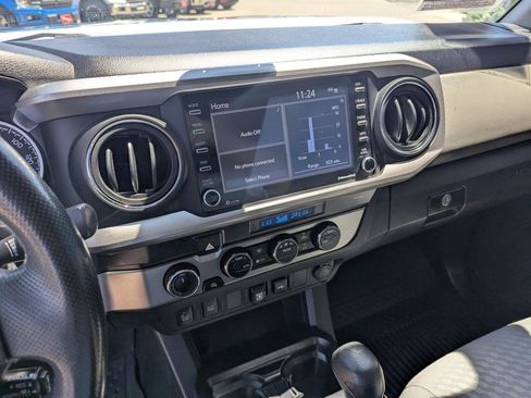 Used 2022 Toyota Tacoma SR5 w/ Technology Package AWD/4WD image 19
