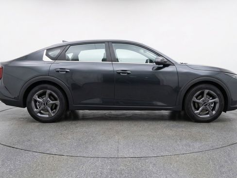 Used 2025 Kia K4 FWD image 11