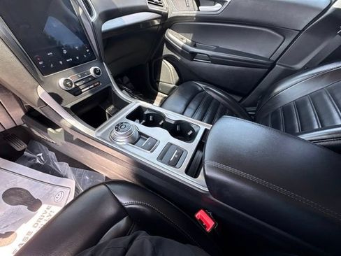 Certified 2024 Ford Edge SEL AWD/4WD image 17