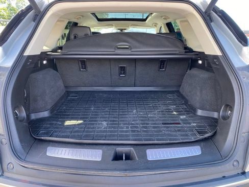 Used 2017 Cadillac XT5 Luxury w/ Driver Awareness Package AWD/4WD image 5