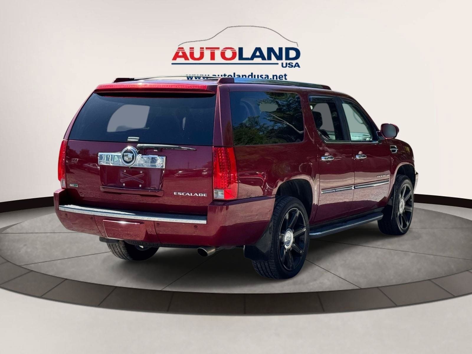 Used 2011 Cadillac Escalade ESV Luxury AWD/4WD image 4