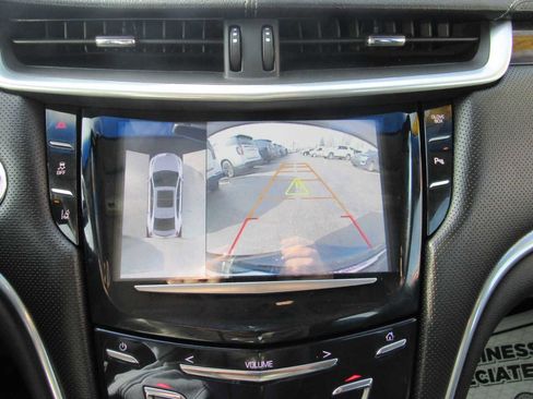 Used 2016 Cadillac XTS Premium image 15