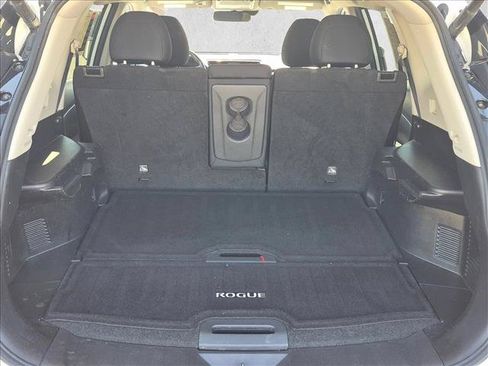 Used 2020 Nissan Rogue SV FWD image 6