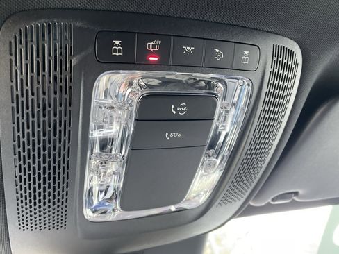 Certified 2025 Mercedes-Benz GLA 250 image 36