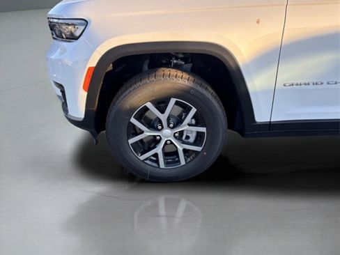 New 2025 Jeep Grand Cherokee L Limited image 27