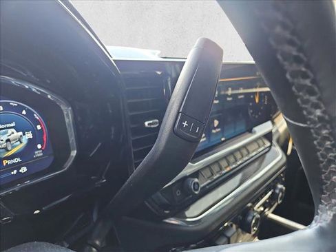 Used 2024 Chevrolet Silverado 2500 LTZ w/ LTZ Convenience Package image 11