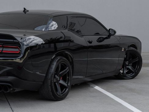 Used 2022 Dodge Challenger R/T Scat Pack w/ Plus Package RWD image 6