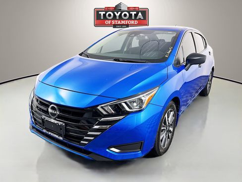 Used 2024 Nissan Versa S w/ S Plus Package FWD image 3