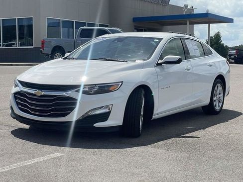 Used 2025 Chevrolet Malibu LT FWD image 7