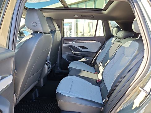 New 2026 Volkswagen Tiguan SE R-Line image 10