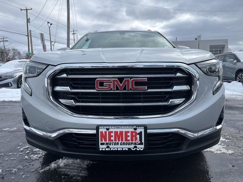 Used 2018 GMC Terrain SLT w/ Preferred Package image 2