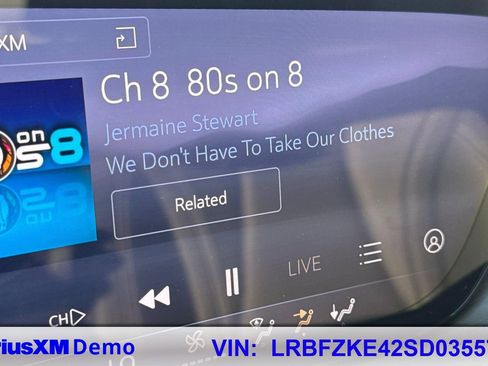 Certified 2025 Buick Envision Preferred image 35