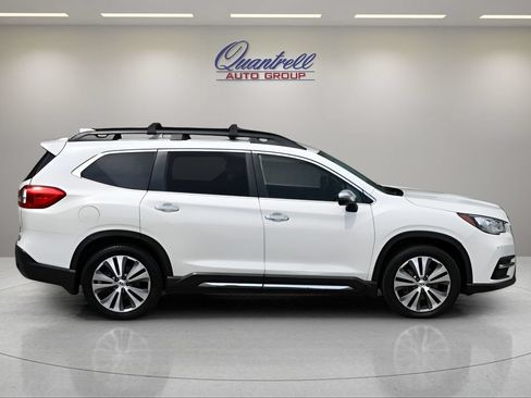 Used 2019 Subaru Ascent Touring w/ Popular Package #3 AWD/4WD image 3