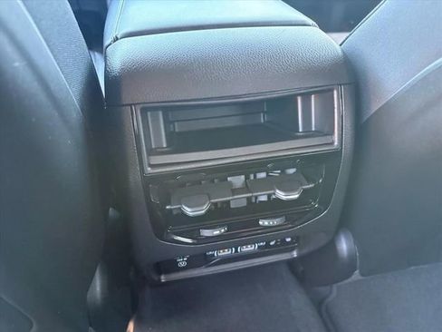 Used 2023 Jeep Grand Cherokee 4WD 4xe image 18