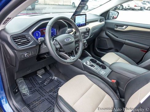 Used 2022 Ford Escape Titanium w/ Titanium Elite Package image 10