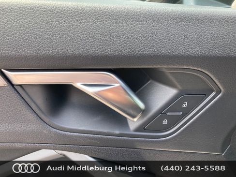 Used 2025 Audi Q3 2.0T Premium w/ Convenience Package image 13