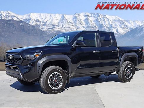 Used 2024 Toyota Tacoma TRD Off-Road AWD/4WD image 1