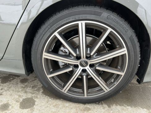 Used 2025 Audi A6 Premium Plus w/ Premium Plus Package image 13