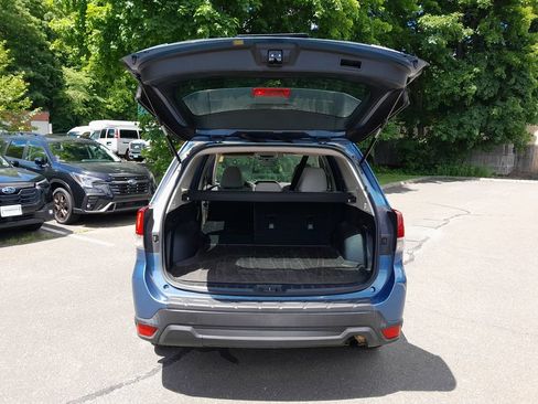 Used 2019 Subaru Forester Premium AWD/4WD image 33