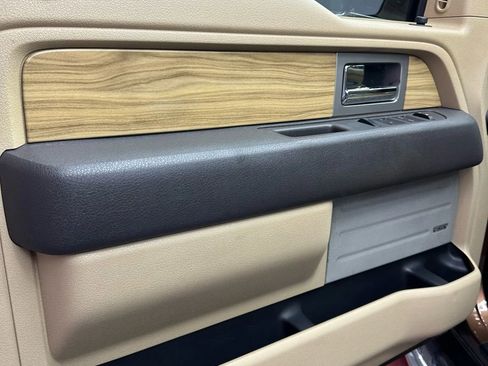 Used 2011 Ford F150 Lariat image 9