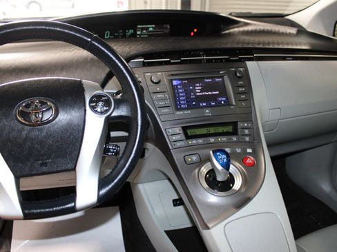 Used 2012 Toyota Prius Four FWD image 13