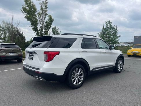 Used 2023 Ford Explorer XLT w/ Equipment Group 202A RWD image 8