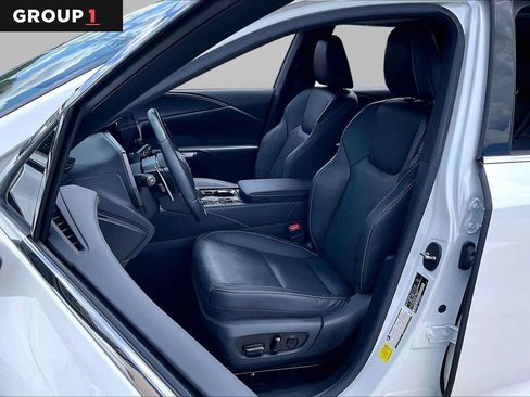 Used 2023 Lexus RX 350 Premium Plus w/ Cold Area Package FWD image 7