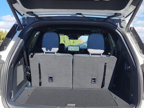 New 2025 Ford Explorer ST-Line w/ Premium Package image 20