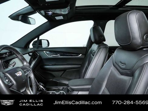 Used 2020 Cadillac XT6 Premium Luxury FWD image 5