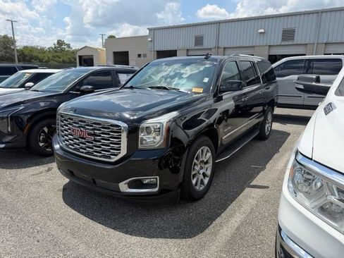 Used 2019 GMC Yukon XL Denali RWD image 6