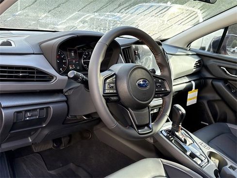 New 2025 Subaru Crosstrek 2.5i Limited w/ Popular Package #3A image 10