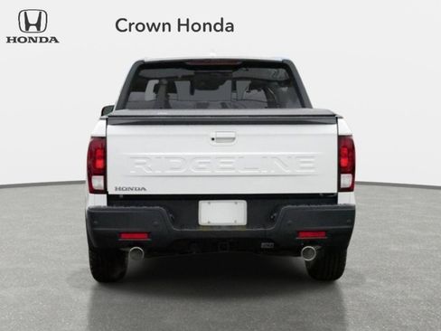 New 2026 Honda Ridgeline Black Edition image 4