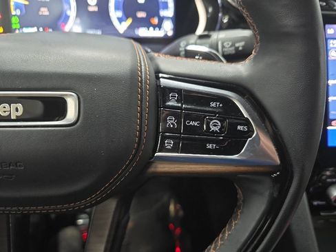 Used 2023 Jeep Grand Cherokee Summit w/ Luxury Tech Group V AWD/4WD image 21